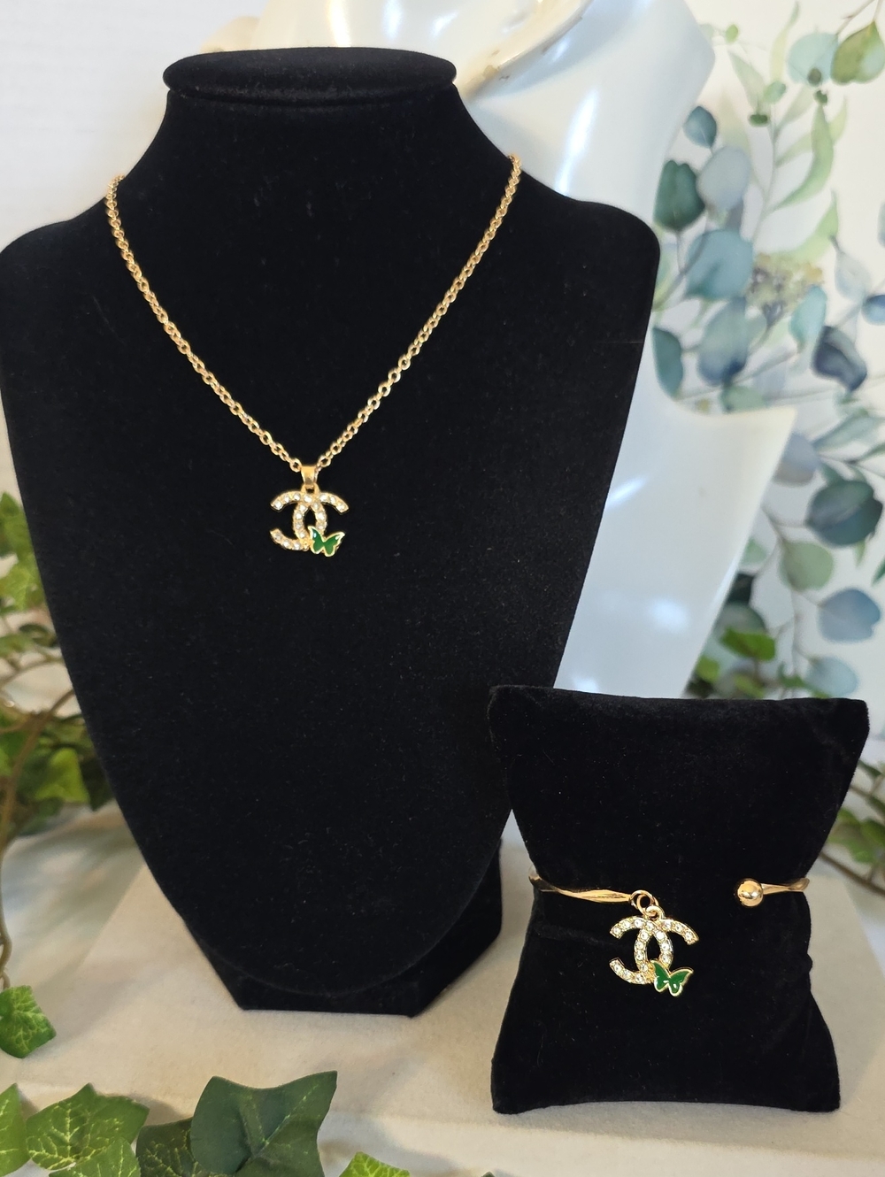 Gold Tone Rhinestone Pendant Necklace & Bangle Set Green Butterfly